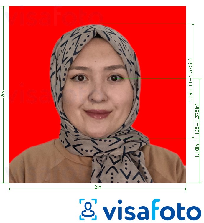 Exemplo de foto para Passaporte Indonésio 51x51 mm (2x2 polegadas) fundo vermelho com especificação exata de dimensão