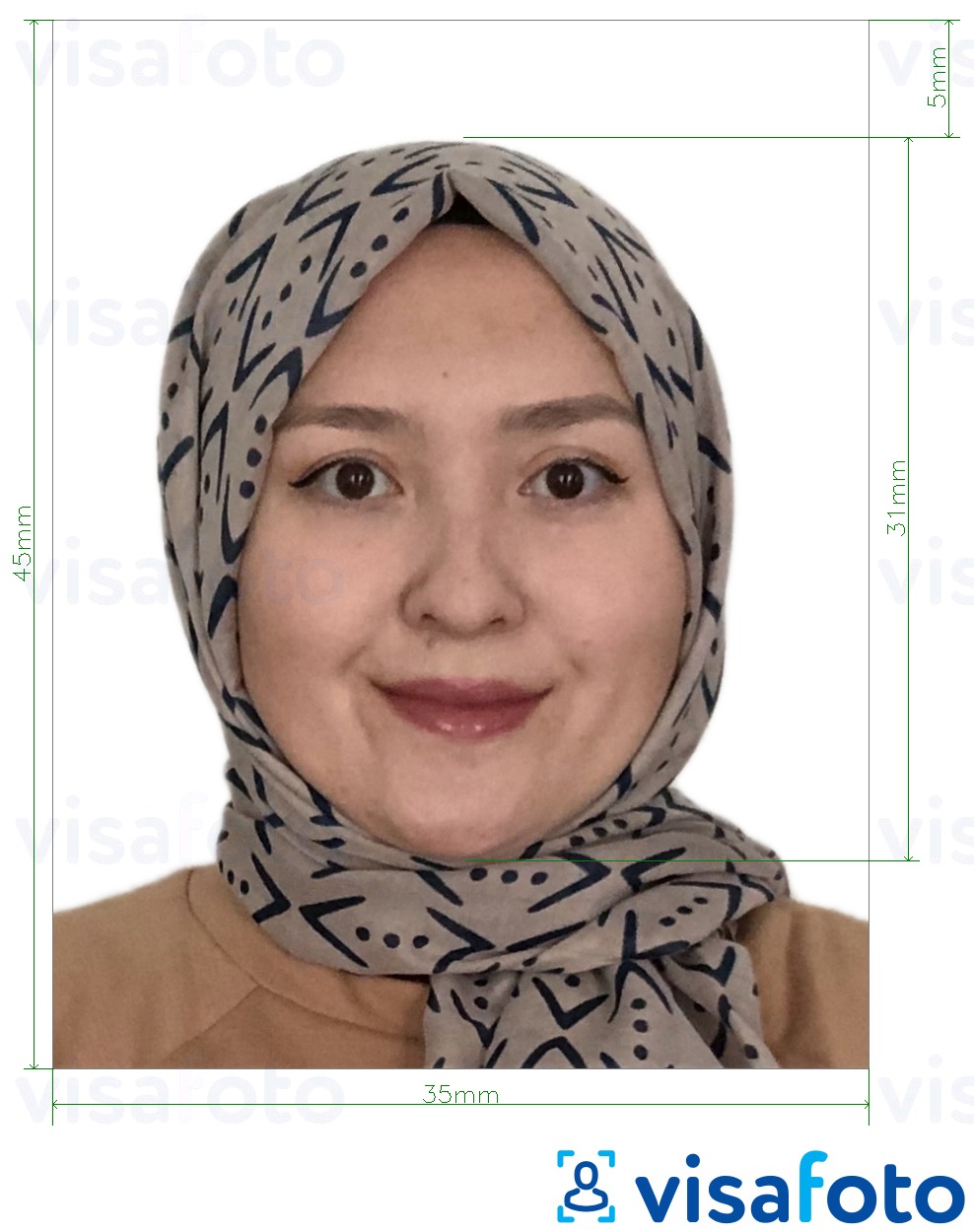 Exemplo de foto para Malásia Visa 35x45 mm fundo branco com especificação exata de dimensão
